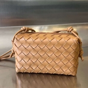 BV ショルダーバッグ レザー ハンドバッグ カメラバッグ 17×10×6cm