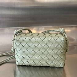 BV ショルダーバッグ レザー ハンドバッグ カメラバッグ 17×10×6cm