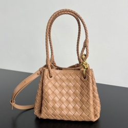 BV ショルダーバッグ レザー ハンドバッグ パラシュート 21×17×16.5cm