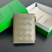BOTTEGA VENETA イントレチャート 二つ折り財布 スモール ユニセックス 11.5×9cm