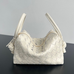 BV ショルダーバッグ レザー ハンドバッグ ループ 19×12×9cm