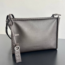 BOTTEGA VENETA コリエーレ ショルダーバッグ ユニセックス 39×29×14.5cm