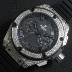 HUBLOT キングパワー ストップウォッチ機能付き 新作登場