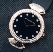 BVLGARI ブルガリ クォーツ搭載 高級感