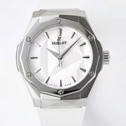 HUBLOT クラシックフュージョン オーリンスキー 550.NS.2200.RW.ORL20 チタニウム ホワイト 2024新品