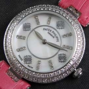 PATEK PHILIPPE カラトラバ クォーツ搭載 高級感