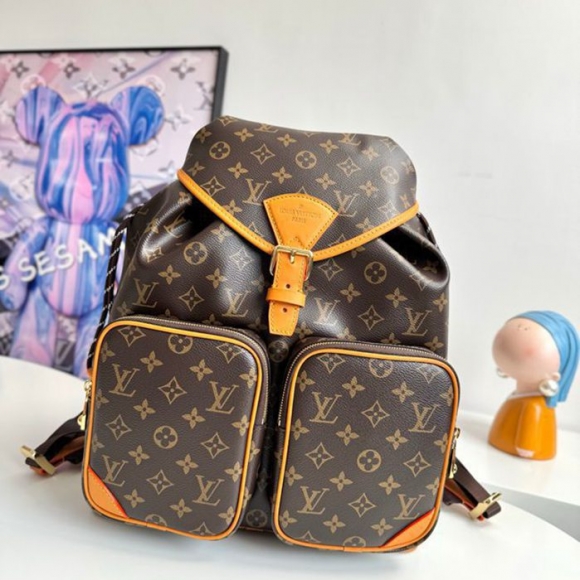 Louis Vuitton モンソリー カルゴ リュック モノグラム ブラウン M14015 サイズ:40x34x17cm Louis Vuitton モンソリー カルゴ リュック モノグラム ブラウン M14015 サイズ:40x34x17cm