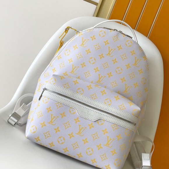 Louis Vuitton ディスカバリー リュック オールレザー ブラック M14673 サイズ:38x29x20cm Louis Vuitton ディスカバリー リュック オールレザー ブラック M14673 サイズ:38x29x20cm