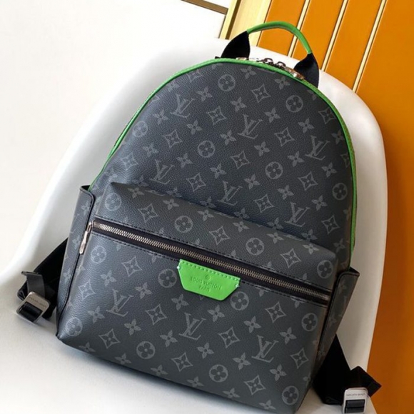 Louis Vuitton ディスカバリー スモールリュック モノグラム ブラック M25887 サイズ:38x29x20cm Louis Vuitton ディスカバリー スモールリュック モノグラム ブラック M25887 サイズ:38x29x20cm