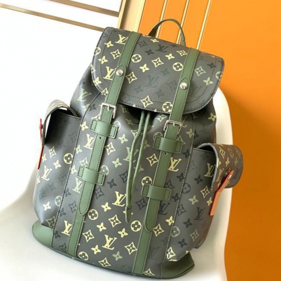 Louis Vuitton クリストファー スモールリュック モノグラム カラフル M41379 サイズ:48x41x13cm Louis Vuitton クリストファー スモールリュック モノグラム カラフル M41379 サイズ:48x41x13cm
