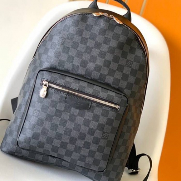 Louis Vuitton ジョシュ リュック チェック ブラック N40365 サイズ:40x32x13cm Louis Vuitton ジョシュ リュック チェック ブラック N40365 サイズ:40x32x13cm
