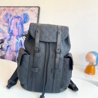 Louis Vuitton クリストファー リュック オールレザー ブラック M20899 サイズ:39x32x12cm Louis Vuitton クリストファー リュック オールレザー ブラック M20899 サイズ:39x32x12cm