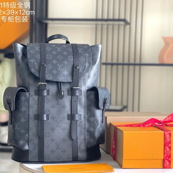 Louis Vuitton 意大利A级皮料 ショルダーバッグ オールレザー ブラック M46331 サイズ:39x32x12cm Louis Vuitton 意大利A级皮料 ショルダーバッグ オールレザー ブラック M46331 サイズ:39x32x12cm