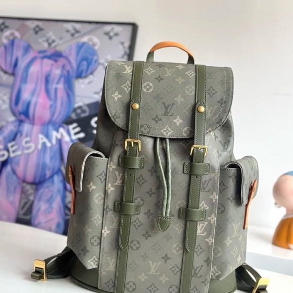 Burberry クリストファー MM リュック カモフラージュ グリーン M27080 サイズ:44x38x12.5cm Burberry クリストファー MM リュック カモフラージュ グリーン M27080 サイズ:44x38x12.5cm