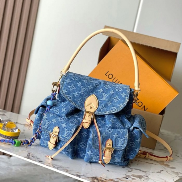 Louis Vuitton モンソリー カルゴ リュック 原厂面料 ブラック M27330 サイズ:32x30.5x16cm Louis Vuitton モンソリー カルゴ リュック 原厂面料 ブラック M27330 サイズ:32x30.5x16cm