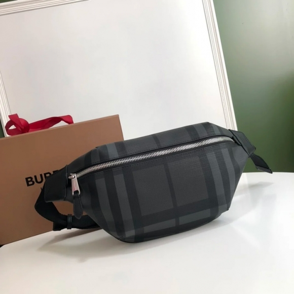 BURBERRY 5211 ロンドンチェックウエストバッグ サイズ:31x16x7.5cm BURBERRY 5211 ロンドンチェックウエストバッグ サイズ:31x16x7.5cm