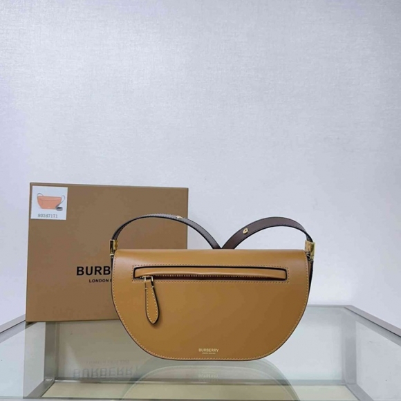 BURBERRY 717165 ゴールド 斜め掛けバッグ クラシック 26x15cm サイズ:26x15cm BURBERRY 717165 ゴールド 斜め掛けバッグ クラシック 26x15cm サイズ:26x15cm