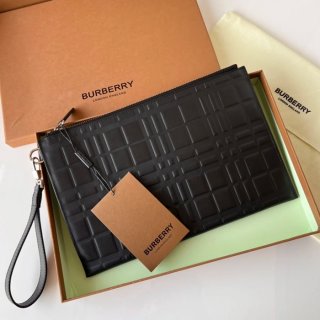 BURBERRY 大プレスチェックレザージップポーチ サイズ:30x20cm BURBERRY 大プレスチェックレザージップポーチ サイズ:30x20cm