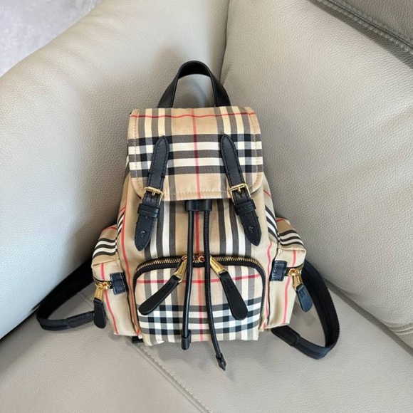 BURBERRY 1641 ラックサック軍用リュック サイズ:26x16cm BURBERRY 1641 ラックサック軍用リュック サイズ:26x16cm
