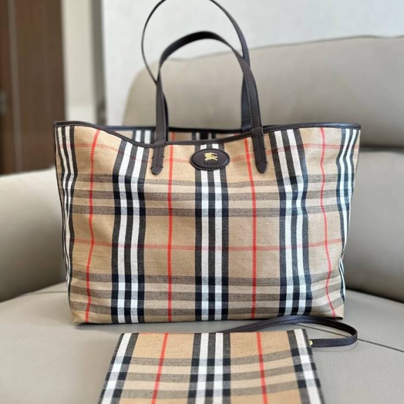 BURBERRY 2221 カーフスキン チェック トートバッグ クラシックチェック 38x28x16cm サイズ:38x28x16cm