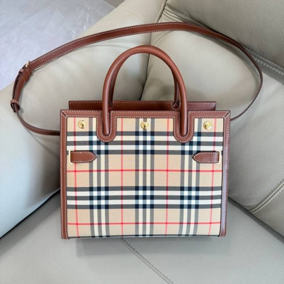 BURBERRY 2661 チェック ショルダーバッグ クラシックチェック 32x25x15cm サイズ:32x25x15cm BURBERRY 2661 チェック ショルダーバッグ クラシックチェック 32x25x15cm サイズ:32x25x15cm