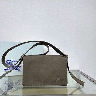 BURBERRY コットンブレンド斜め掛け サイズ:25x16cm BURBERRY コットンブレンド斜め掛け サイズ:25x16cm