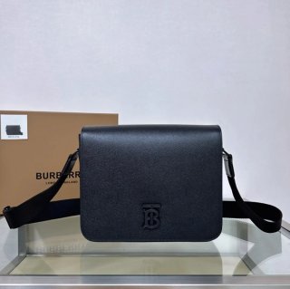 BURBERRY 1731 最新メッセンジャー 手のひら紋牛皮 サイズ:25.5x21.5x6.5cm BURBERRY 1731 最新メッセンジャー 手のひら紋牛皮 サイズ:25.5x21.5x6.5cm