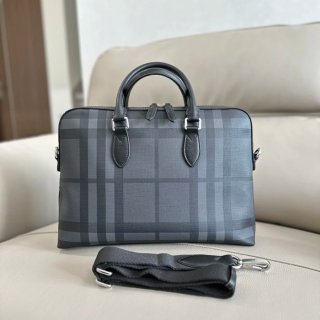 BURBERRY 884155 スモークチェックブリーフケース サイズ:37x27x5.5cm BURBERRY 884155 スモークチェックブリーフケース サイズ:37x27x5.5cm