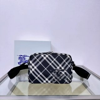 BURBERRY 3201 チェックホースフェリーリュック 斜め掛け サイズ:25x18x12cm BURBERRY 3201 チェックホースフェリーリュック 斜め掛け サイズ:25x18x12cm