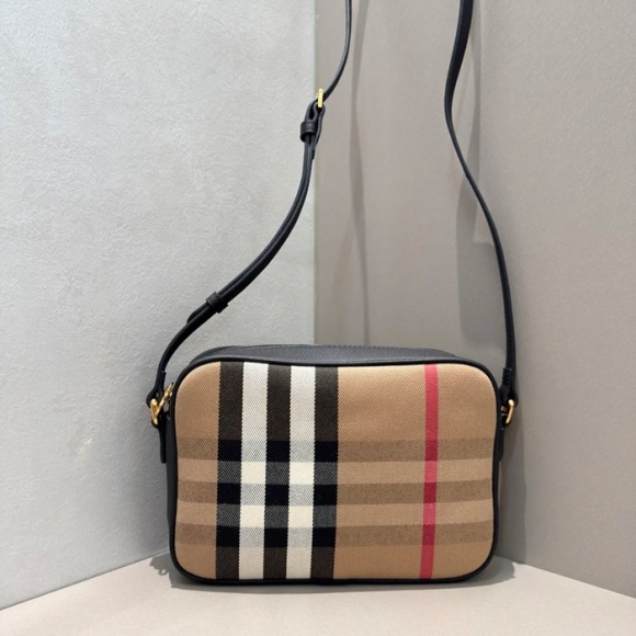 BURBERRY 0271 チェック 斜め掛けバッグ クラシックチェック 23x16cm サイズ:23x16cm