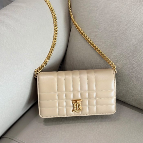 BURBERRY 1761 ラムレザー チェック 斜め掛けバッグ クラシックチェック 20x12cm サイズ:20x12cm BURBERRY 1761 ラムレザー チェック 斜め掛けバッグ クラシックチェック 20x12cm サイズ:20x12cm