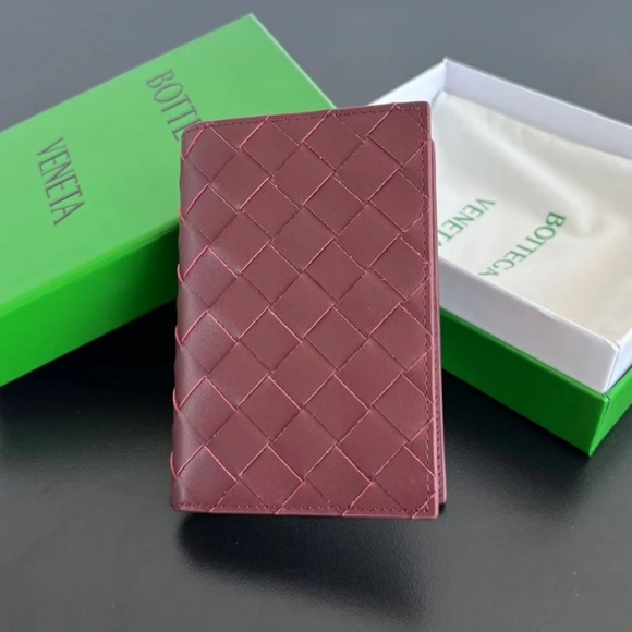 BOTTEGA VENETA BV 607482 新作パスポートケース 編み牛皮 13.3x9.5cm サイズ:13.3x9.5cm BOTTEGA VENETA BV 607482 新作パスポートケース 編み牛皮 13.3x9.5cm サイズ:13.3x9.5cm