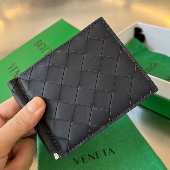 BOTTEGA VENETA BV 592626 新作マネークリップ 編み牛皮 11.5x9x0.5cm サイズ:11.5x9x0.5cm BOTTEGA VENETA BV 592626 新作マネークリップ 編み牛皮 11.5x9x0.5cm サイズ:11.5x9x0.5cm