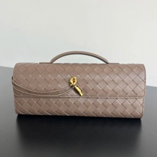 BOTTEGA VENETA BV 741511 クラッチバッグ 編み羊革 31x13cm サイズ:31x13cm
