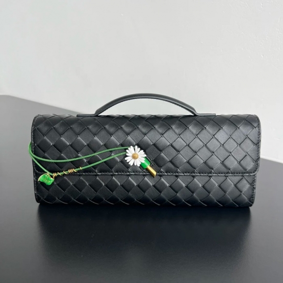 BOTTEGA VENETA BV 836810 アンディアーモ クラッチバッグ ヒナギク 31x13cm サイズ:31x13cm BOTTEGA VENETA BV 836810 アンディアーモ クラッチバッグ ヒナギク 31x13cm サイズ:31x13cm