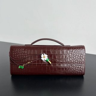 BOTTEGA VENETA BV 836810 アンディアーモ クラッチバッグ ワニ紋 ヒナギク 31x13cm サイズ:31x13cm
