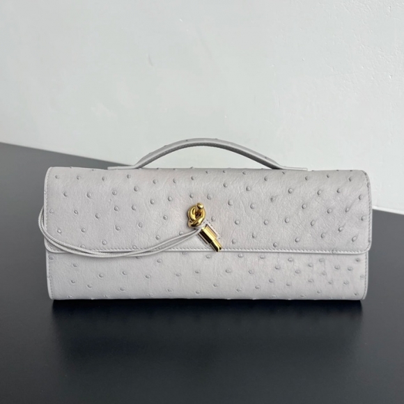 BOTTEGA VENETA BV 805241 アンディアーモ クラッチバッグ ダチョウ革 31x13cm サイズ:31x13cm