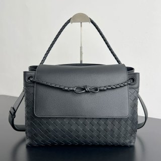 BOTTEGA VENETA BV 807715 新作粒面斜め掛け アンディアーモ サイズ:37x26x13cm