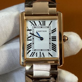 CARTIER W5200025 タンクソロ LM クォーツ搭載 大人気 CARTIER W5200025 タンクソロ LM クォーツ搭載 大人気