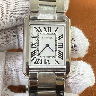 CARTIER W5200014 タンクソロ LM クォーツ搭載 早い者勝ち CARTIER W5200014 タンクソロ LM クォーツ搭載 早い者勝ち