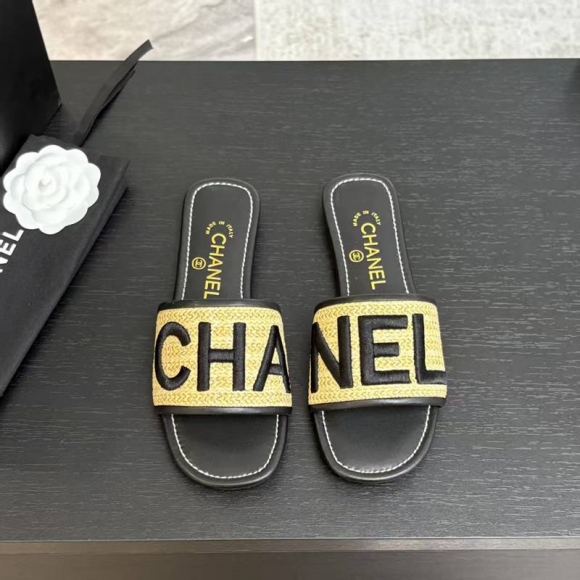 【CHANEL】25cスリッポンレディース 【CHANEL】25cスリッポンレディース