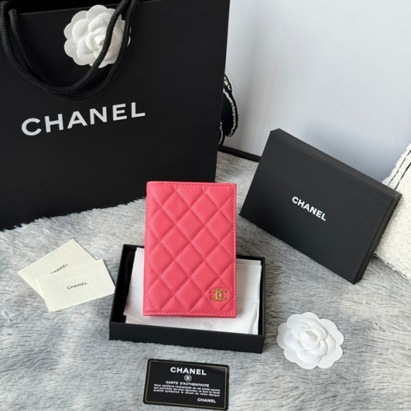 CHANEL AP3197 クラシックパスポートケース カヴィア粒革 サイズ:14.5x10.5cm CHANEL AP3197 クラシックパスポートケース カヴィア粒革 サイズ:14.5x10.5cm