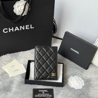 CHANEL AP3197 クラシックパスポートケース カヴィア粒革 サイズ:14.5x10.5cm CHANEL AP3197 クラシックパスポートケース カヴィア粒革 サイズ:14.5x10.5cm