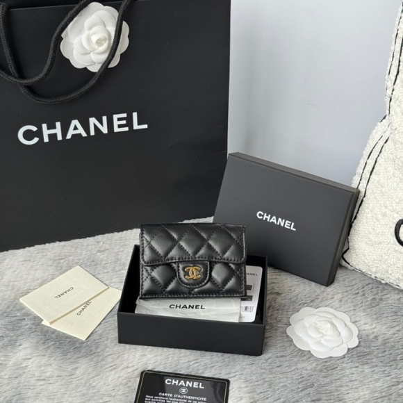 CHANEL AP0230 84401 三つ折り財布 ラム革 サイズ:10.5x7.5cm CHANEL AP0230 84401 三つ折り財布 ラム革 サイズ:10.5x7.5cm