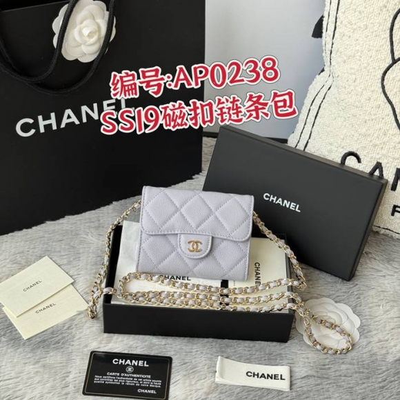 CHANEL 0238 SS19 チェーン付きカードケース カヴィア粒革 サイズ:12.5x8.5x2.5cm CHANEL 0238 SS19 チェーン付きカードケース カヴィア粒革 サイズ:12.5x8.5x2.5cm