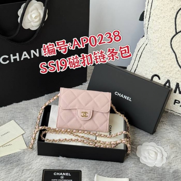 CHANEL 0238 SS19 チェーン付きカードケース カヴィア粒革 サイズ:12.5x8.5x2.5cm CHANEL 0238 SS19 チェーン付きカードケース カヴィア粒革 サイズ:12.5x8.5x2.5cm