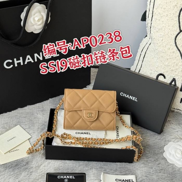 CHANEL 0238 SS19 チェーン付きカードケース カヴィア粒革 サイズ:12.5x8.5x2.5cm CHANEL 0238 SS19 チェーン付きカードケース カヴィア粒革 サイズ:12.5x8.5x2.5cm