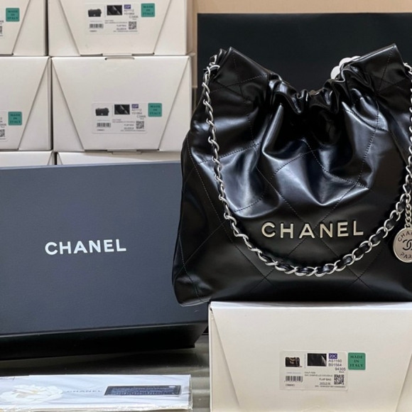 CHANEL 3260 カーフレザー ブラック×シルバー クラシック ファッショナブル 37×35×7cm サイズ:37×35×7cm CHANEL 3260 カーフレザー ブラック×シルバー クラシック ファッショナブル 37×35×7cm サイズ:37×35×7cm