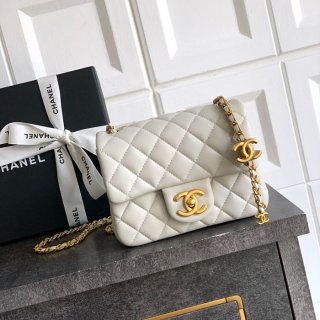 CHANEL ラムレザー ホワイト×グレー×ゴールド 斜め掛けバッグ ヴィンテージ 小 23.5×14.5×7cm サイズ:23.5×14.5×7cm