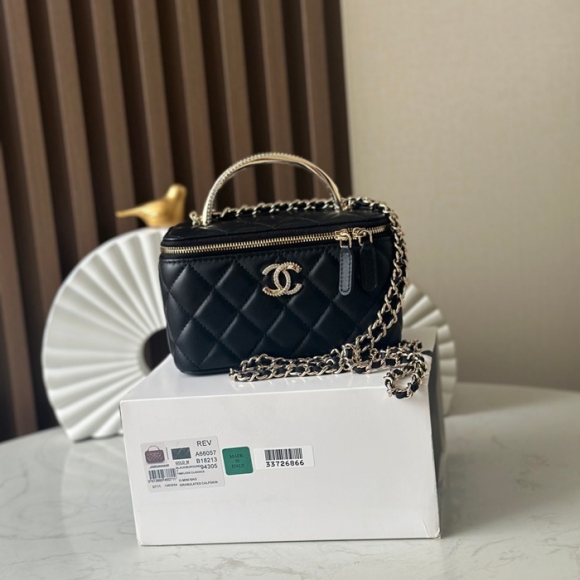 CHANEL 66057 ラムレザー ブラック ヴィンテージ 17×10×8cm サイズ:17×10×8cm CHANEL 66057 ラムレザー ブラック ヴィンテージ 17×10×8cm サイズ:17×10×8cm
